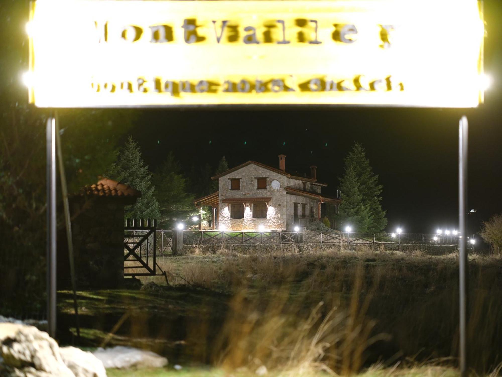 Mont Valley Boutique Chalets Арахова Экстерьер фото